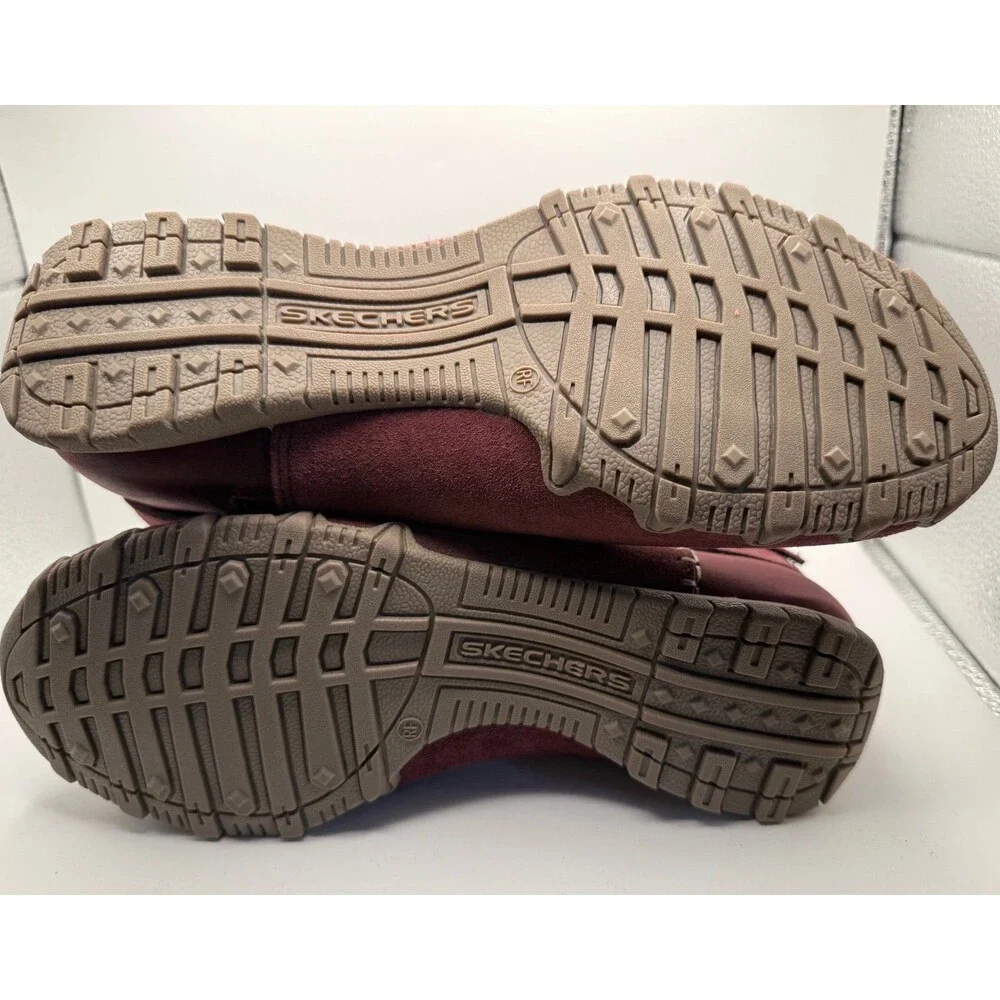 Skechers Burgundy Suede Faux Fur Lined Ankle Boots Women's Size 8 SN 158285
